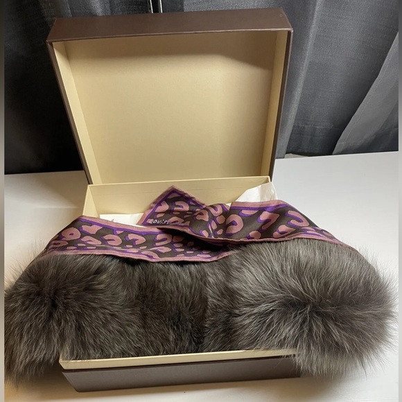 RARE Louis Vuitton Ladies FOX FUR Leopard Print Silk Collar Scarf Stephen Sprous - Picture 2 of 3